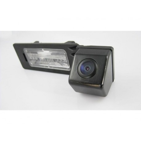 CAMERA DE RECUL INTEGREE DANS ECLAIRAGE PLAQUE AUDI A4 2010 ET +