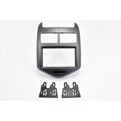 KIT 2 DIN CHEVROLET AVEO 10/2011 GRIS METAL